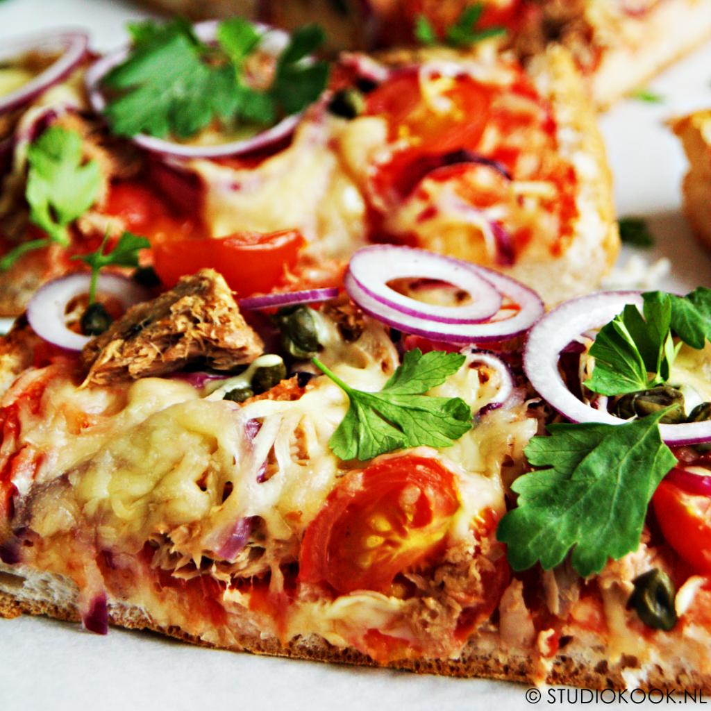 Turks brood pizza met tonijn
Corona recepten