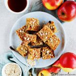 rooibos cake met appel, rozijnen en havercrunch