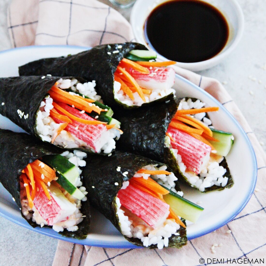 temaki sushi handgerolde sushi