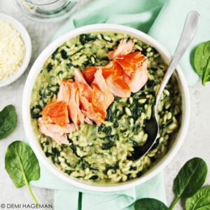 spinazierisotto met warmgerookte zalm