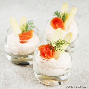 zalmmousse met witte asperges